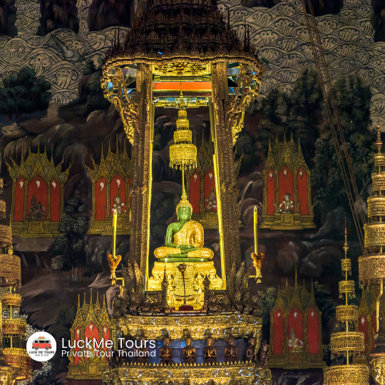 Emeral buddha